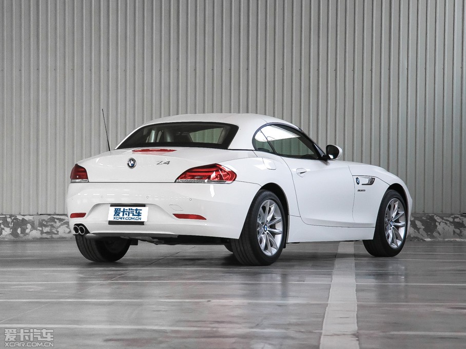 2013RZ4 sDrive20i I