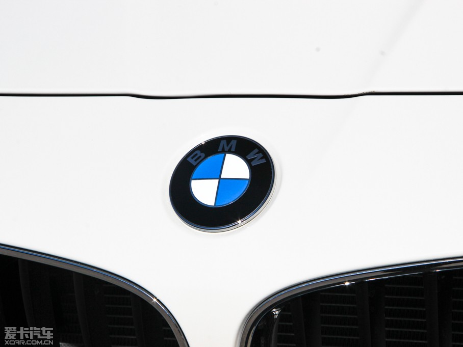 2013RZ4 sDrive20i I