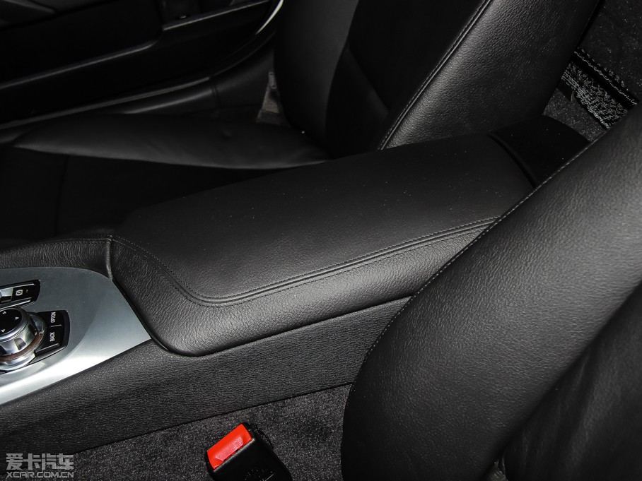 2013RZ4 sDrive20i I