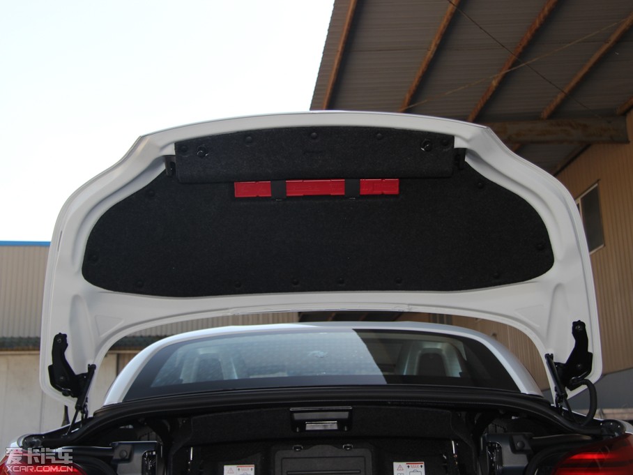 2013RZ4 sDrive20i I