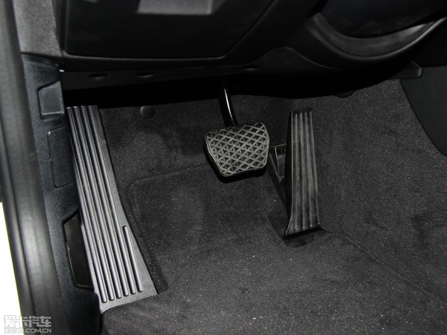 2013��RZ4 sDrive20i �I����