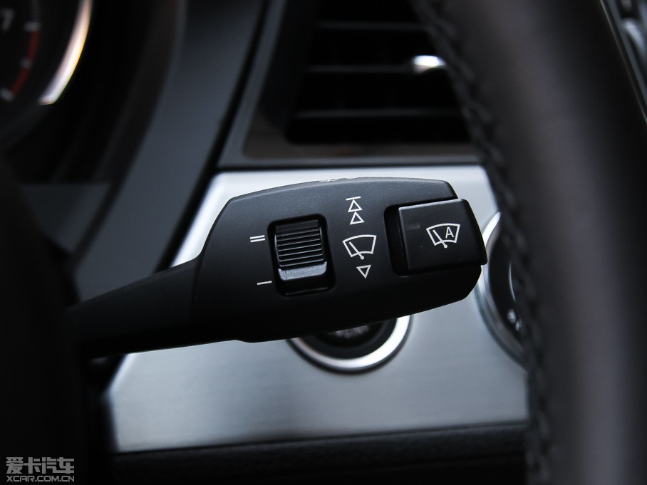 2013RZ4 sDrive20i I