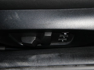 2013sDrive20i I(lng) {{(dio)(ji)