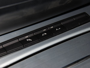 2013sDrive20i I п؅^