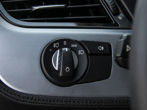 2013sDrive20i I п؅^