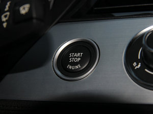 2013sDrive20i I(lng) п؅^(q)