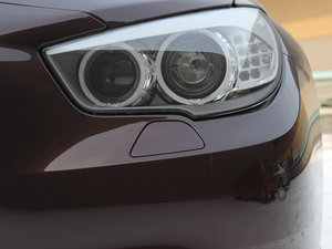 2013款535i 典雅版 大灯