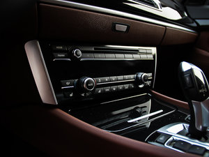 2014535i xDrive п؅^