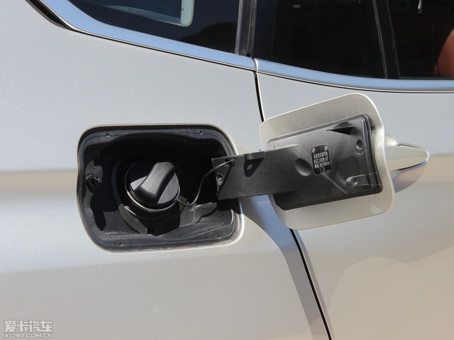 2013��RX3���M(j��n)�ڣ� �Ŀ� xDrive20i ���A��