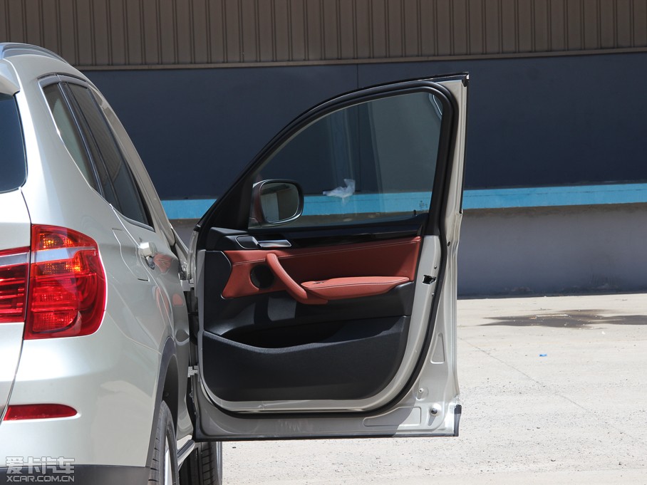 2013RX3Mڣ Ŀ xDrive20i A