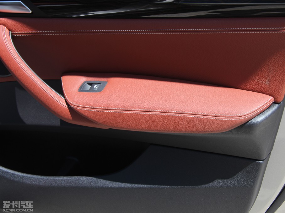 2013��RX3���M(j��n)�ڣ� �Ŀ� xDrive20i ���A��