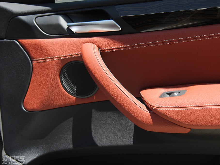 2013��RX3���M(j��n)�ڣ� �Ŀ� xDrive20i ���A��