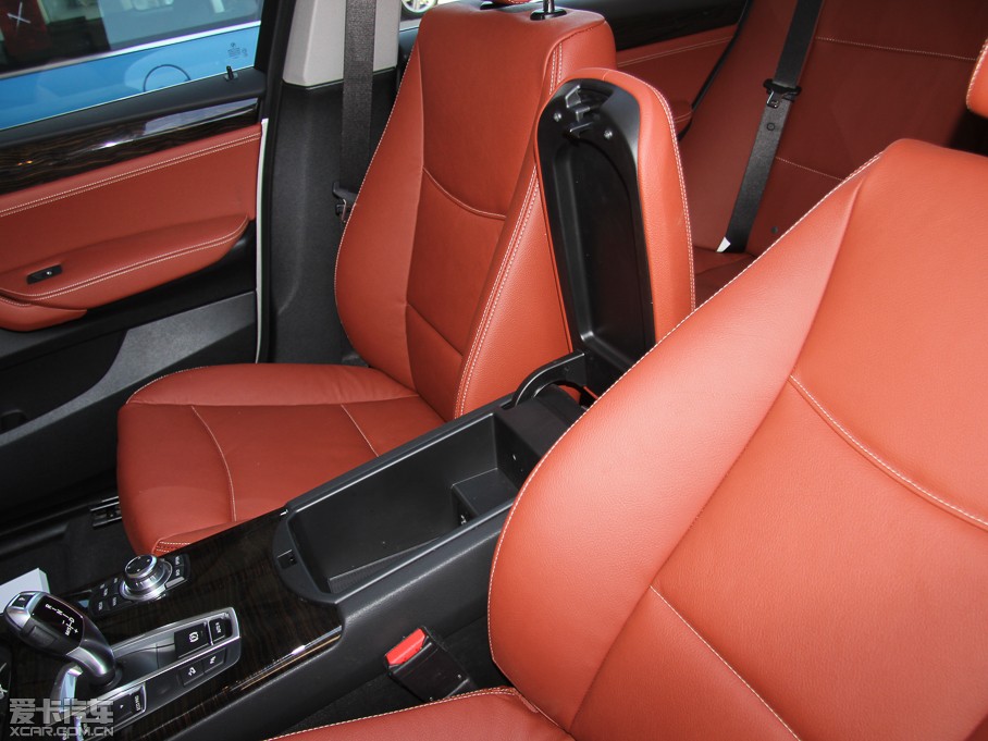 2013��RX3���M�ڣ� �Ŀ� xDrive20i ���A��