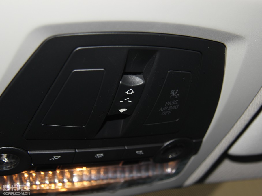 2013��RX3���M�ڣ� �Ŀ� xDrive20i ���A��