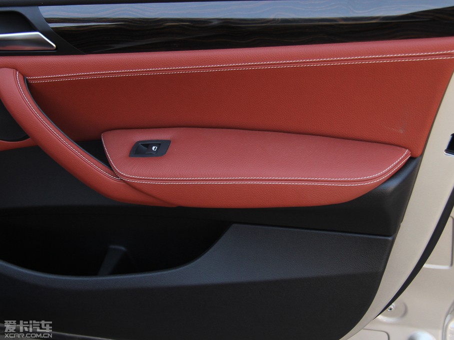 2013��RX3���M(j��n)�ڣ� �Ŀ� xDrive20i ���A��