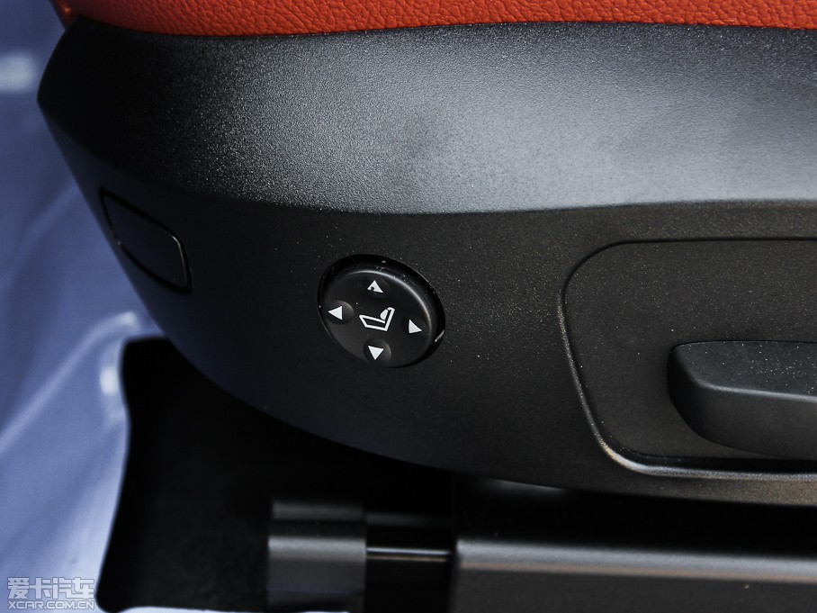 2013RX3Mڣ Ŀ xDrive28i A