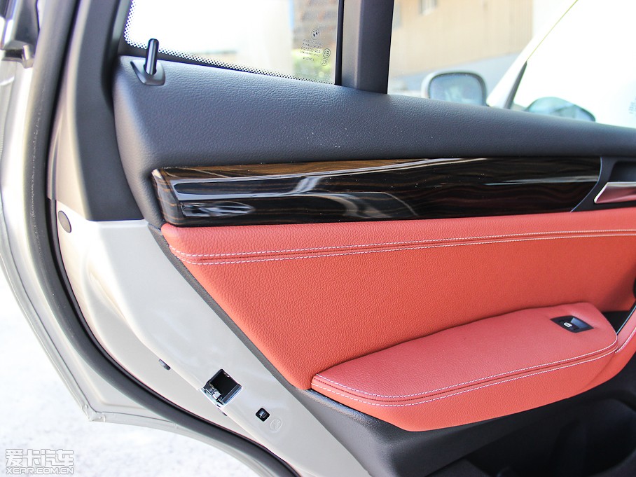 2013RX3M(jn)ڣ Ŀ xDrive28i A