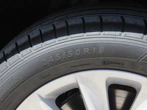 2013Ŀ xDrive20i A ݆̥ߴ