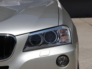2013款改款 xDrive20i 豪华型 大灯