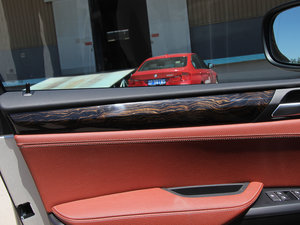 2013Ŀ xDrive20i A g