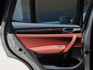 2013Ŀ xDrive20i A g