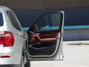 2013Ŀ xDrive20i A g