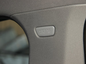 2013Ŀ xDrive20i A g