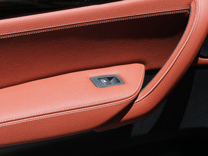 2013Ŀ xDrive20i A п؅^(q)