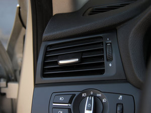 2013Ŀ xDrive20i A п؅^(q)