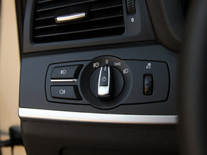 2013Ŀ xDrive20i A п؅^(q)