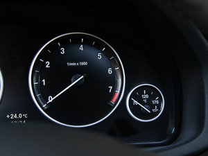 2013Ŀ xDrive20i A п؅^(q)