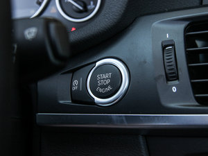 2013Ŀ xDrive20i A п؅^