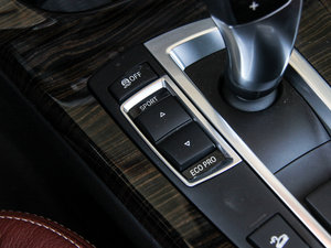 2013Ŀ xDrive20i A п؅^