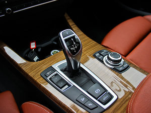 2013Ŀ xDrive35i A п؅^