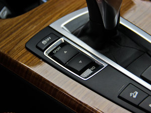 2013Ŀ xDrive35i A п؅^