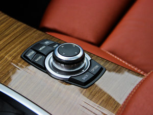 2013Ŀ xDrive35i A п؅^