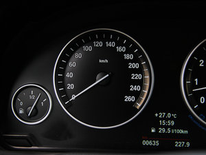 2013Ŀ xDrive35i A п؅^(q)