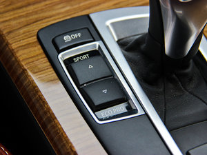 2013Ŀ xDrive35i A п؅^(q)