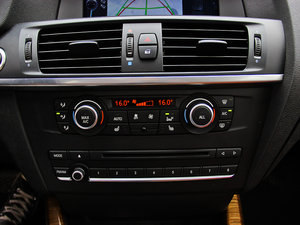 2013Ŀ xDrive35i A п؅^(q)