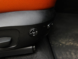 2013Ŀ xDrive35i A п؅^(q)