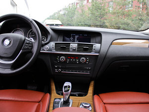 2013Ŀ xDrive35i A п؅^(q)
