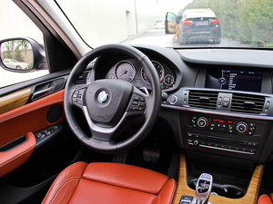 2013Ŀ xDrive35i A п؅^(q)