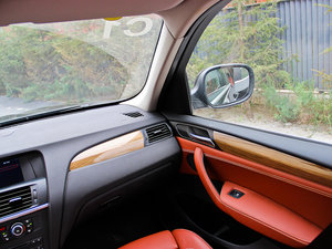 2013Ŀ xDrive35i A п؅^(q)