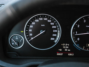 2013Ŀ xDrive28i I п؅^