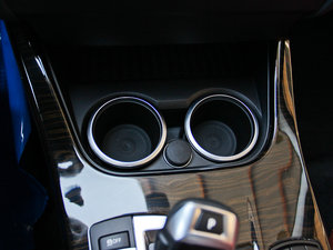 2013Ŀ xDrive28i A g