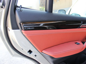 2013Ŀ xDrive28i A g