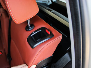 2013Ŀ xDrive28i A g