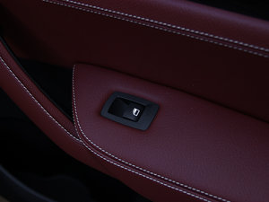 2013Ŀ xDrive28i A g