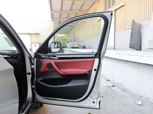 2013Ŀ xDrive28i A g