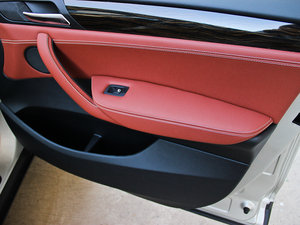 2013Ŀ xDrive28i A g